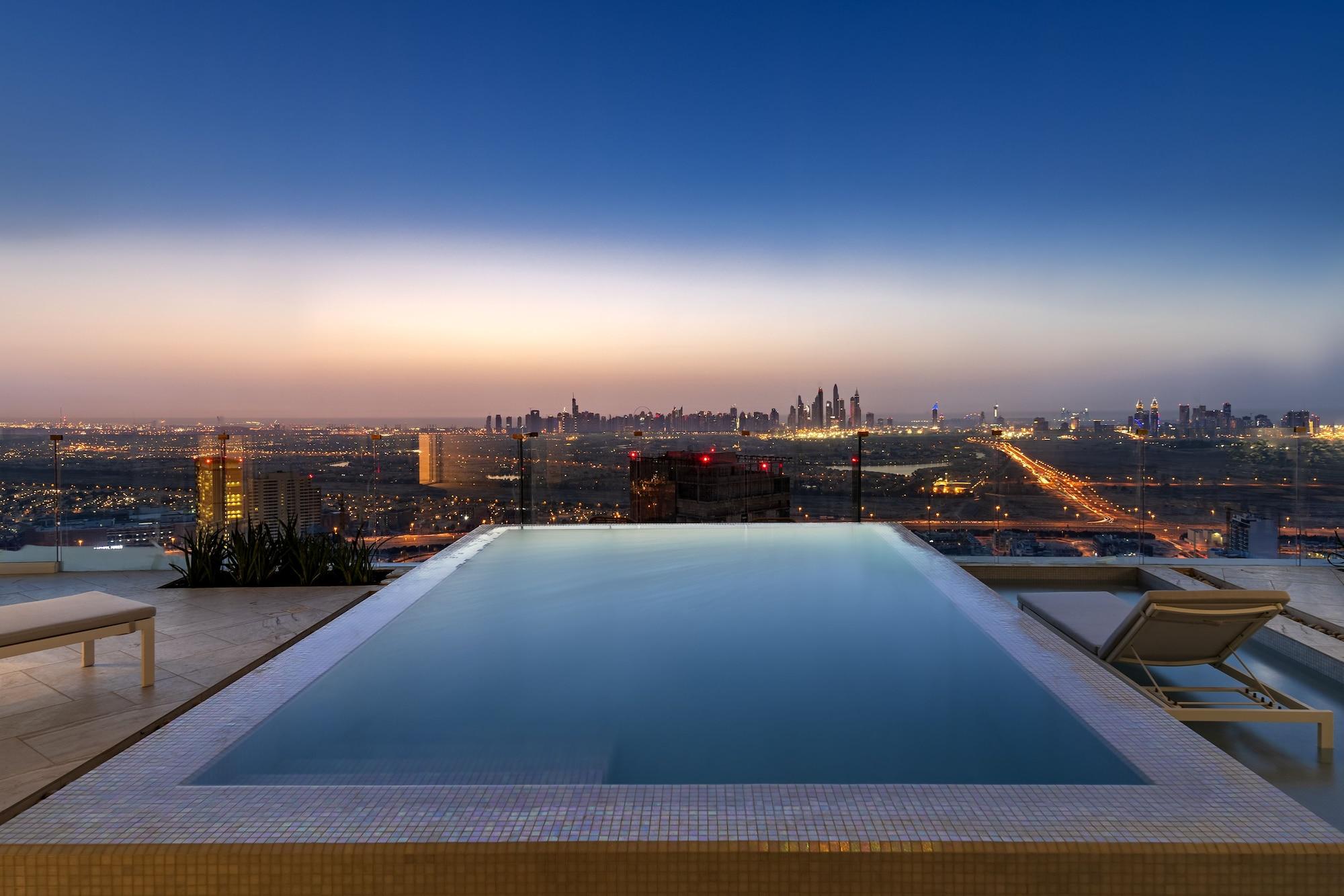 Five Jumeirah Village Dubai Esterno foto
